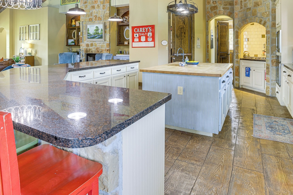 Lazy River Retreat in Cypress w/ Backyard Oasis!