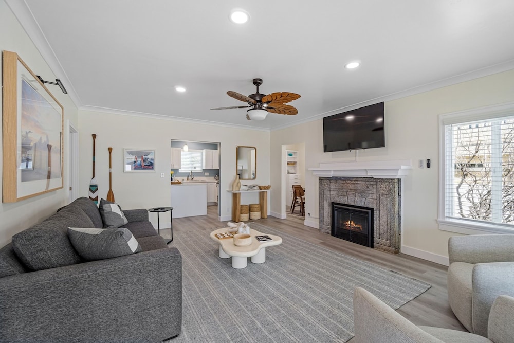 Carlsbad Blvd Villa in Carlsbad