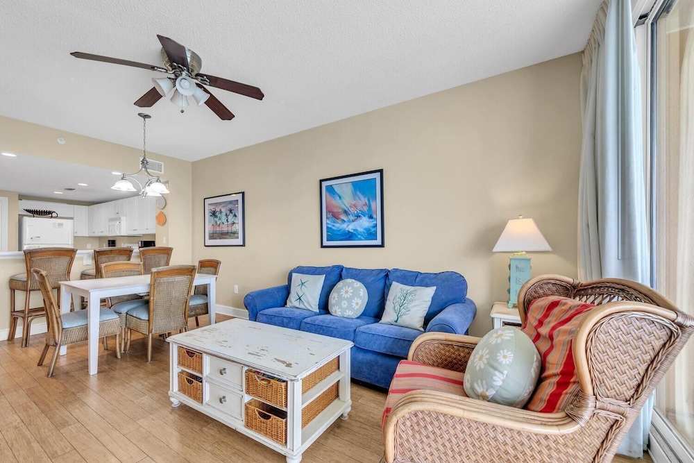 Majestic Beach Towers 2-1104