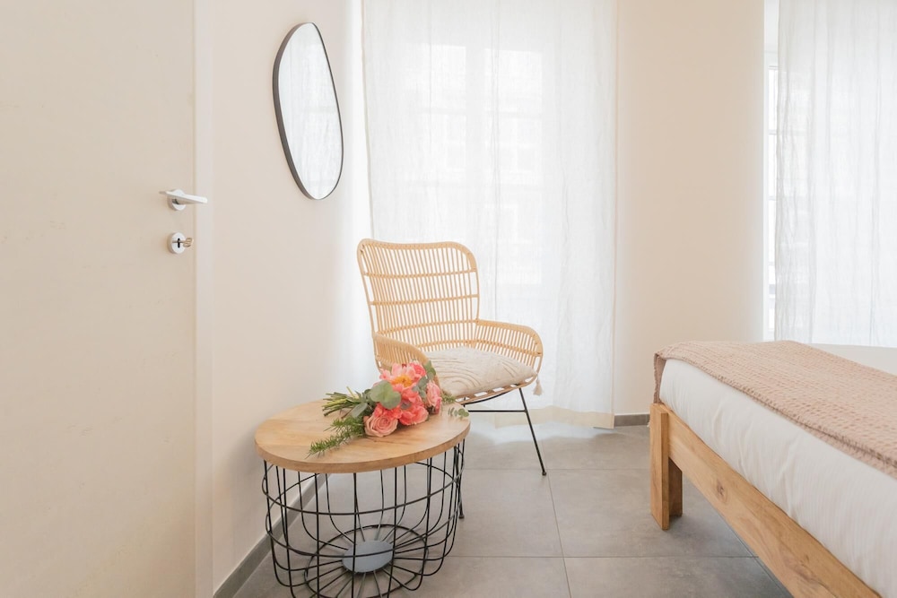 Enchanted Como City Apartment