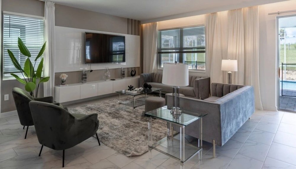 7 Bed Pool Home With Everything You Want! 7 Bedroom Home view 5