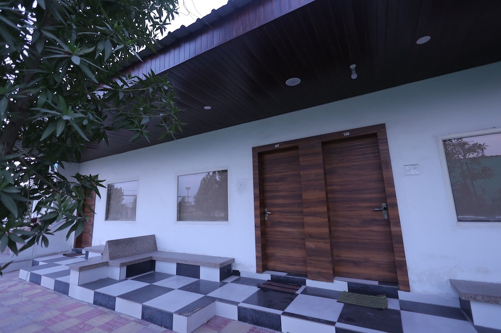 RAMALAYA PREMA KUNJ RESORT