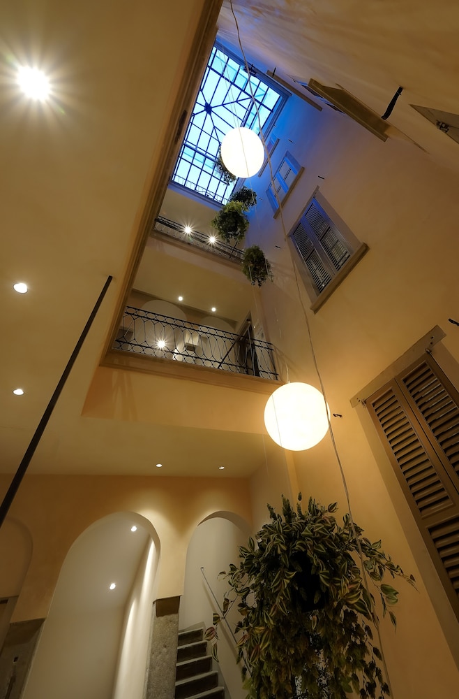 Bergamo Inn 21 view 3