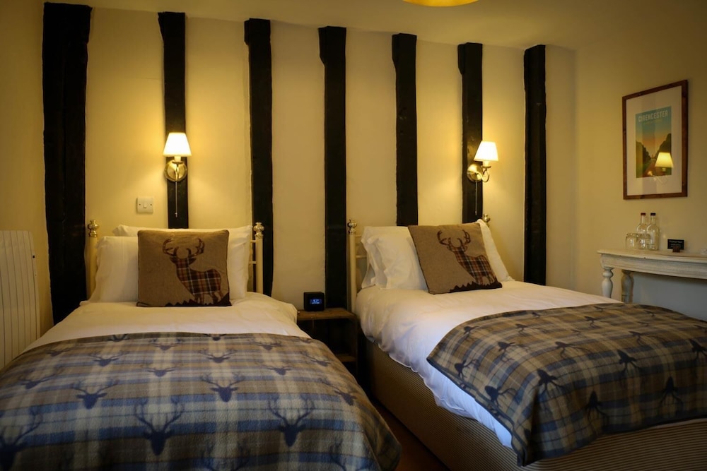 Horse & Groom - Upper Oddington