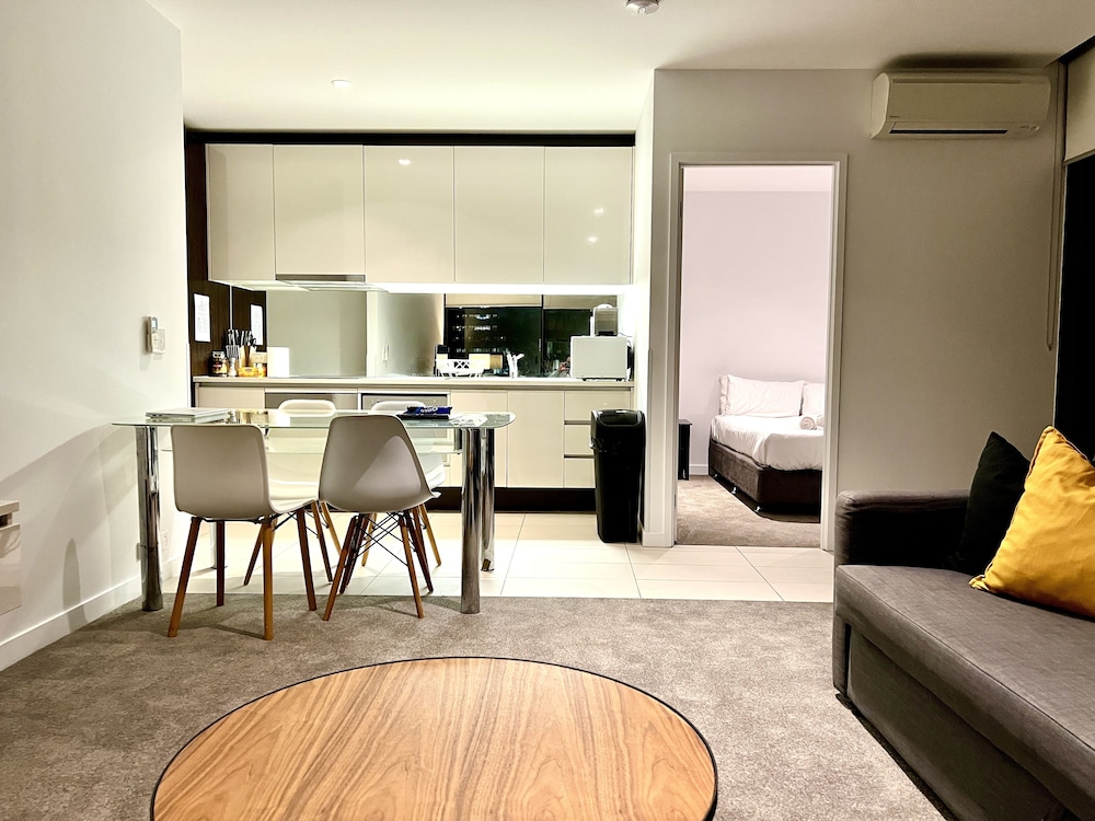 ReadySet Apartments at Upper West Side