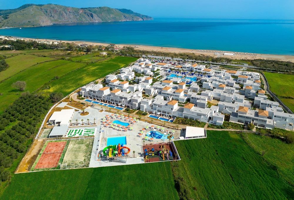 Anemos Luxury Grand Resort