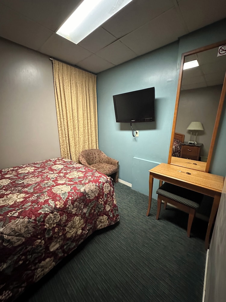 All Days Hostel