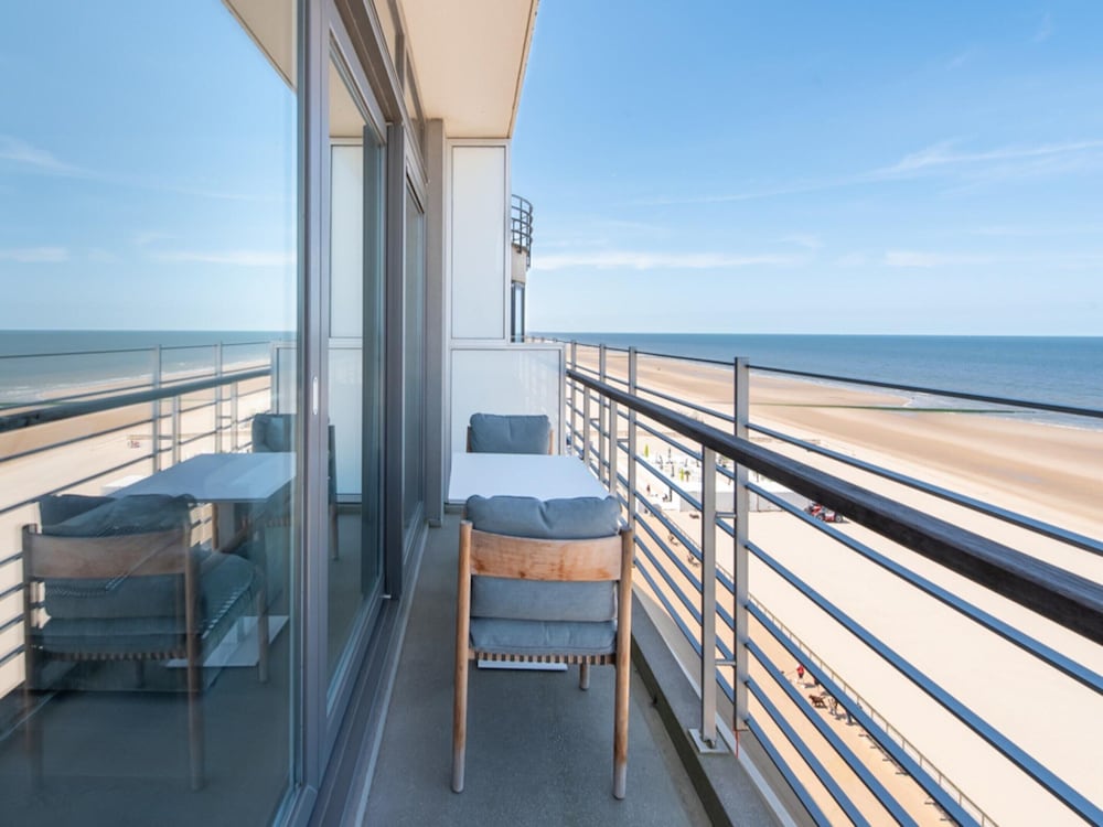 Duplex Apartment With 4 Terraces and sea View