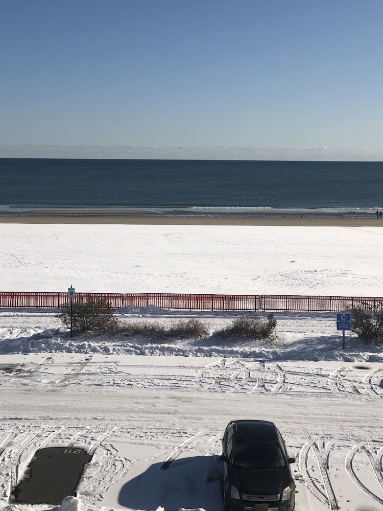 Sea Spray Condo - Property Image 22