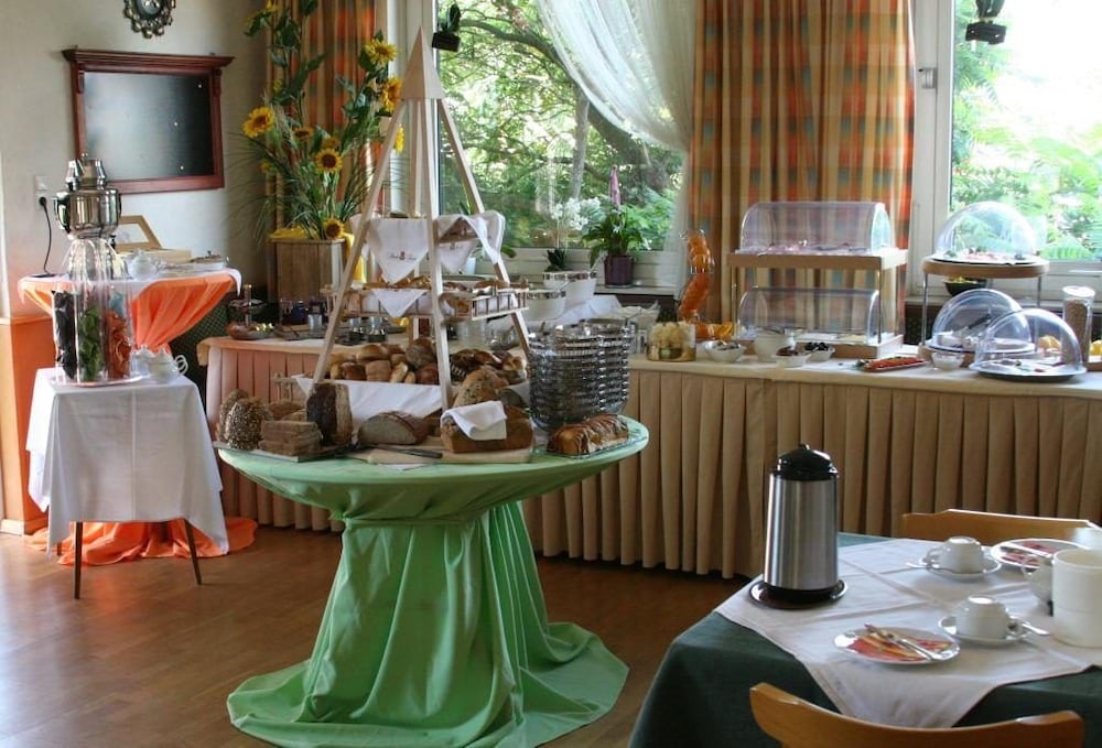 Gasthaus Pension Zur Bergstraße view 5