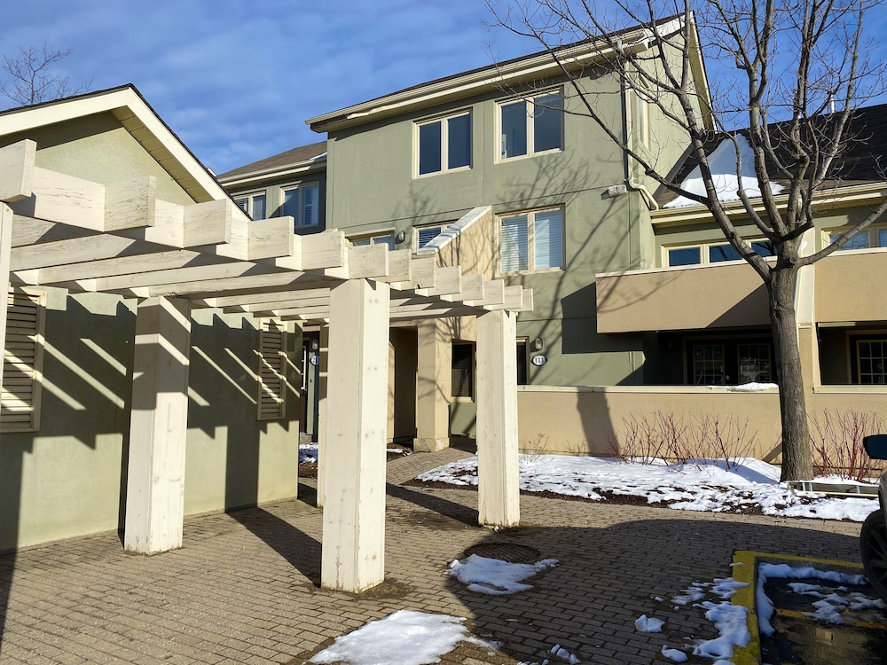 Wintergreen Condos