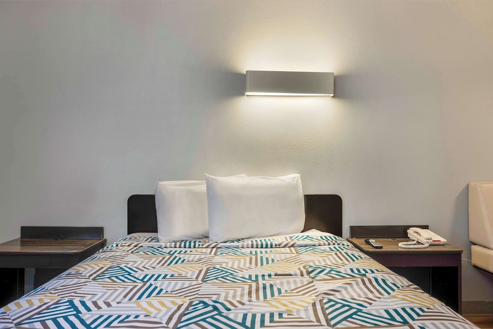 Studio 6 Suites Texas City, Tx - I-45 South - Property Image 27