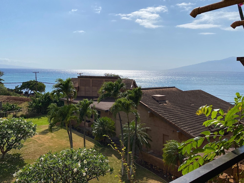 Kahana Villa F405 in Lahaina