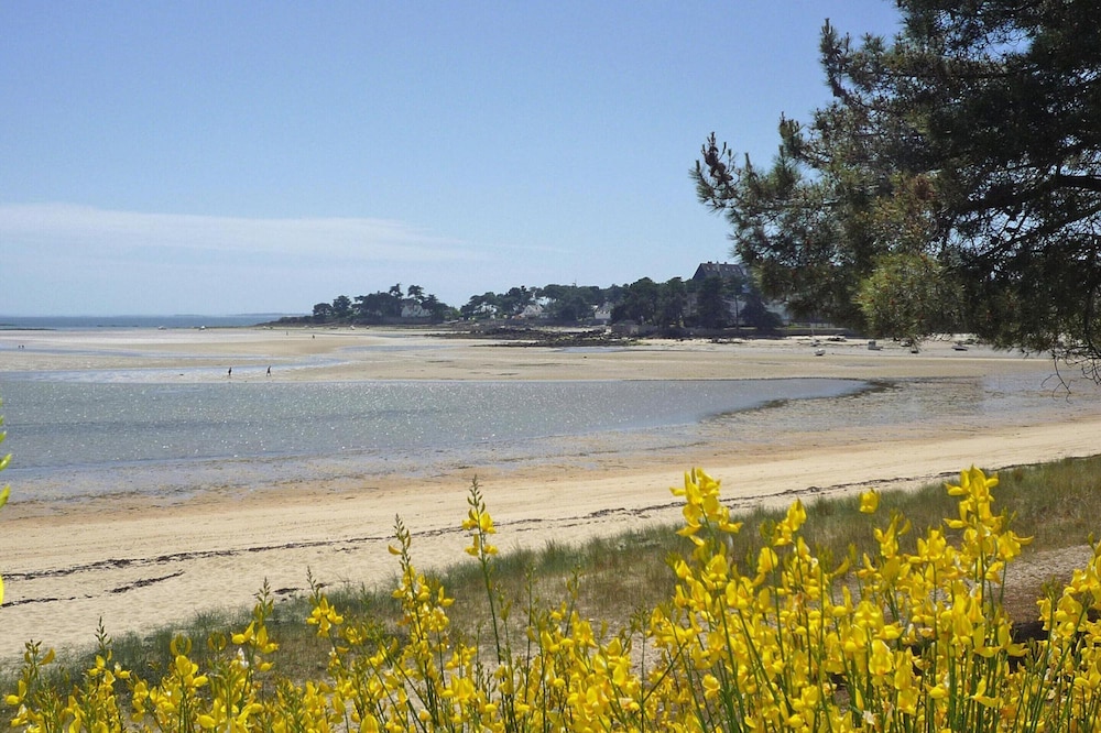 Holiday Home in Carnac Near Sandy Beach
