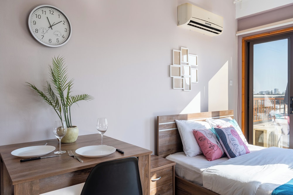 Ani's Studio With Terrace in Larnaca