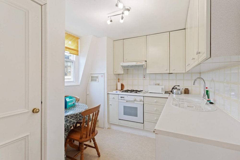 Cozy 2 Bedroom Flat in Pimlico near Metro Station