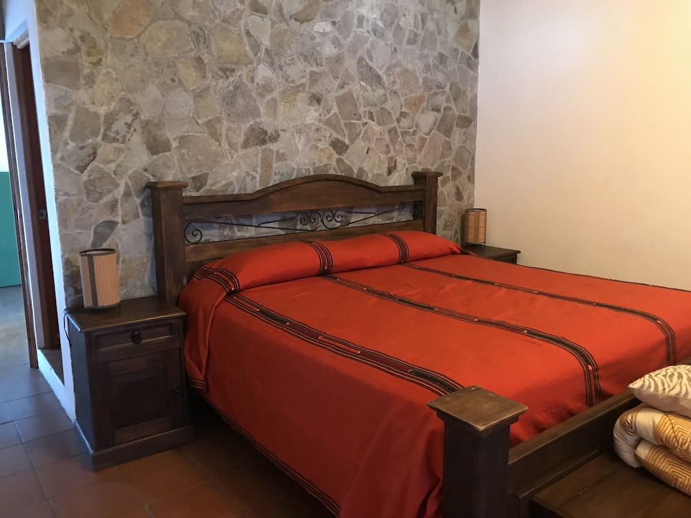 Atitlan Villas Qanajuyu