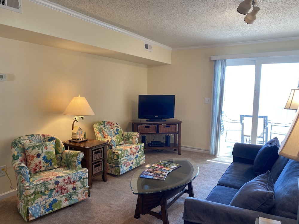 A Summer Place C5 2 Bedroom Condo by Redawning view 3