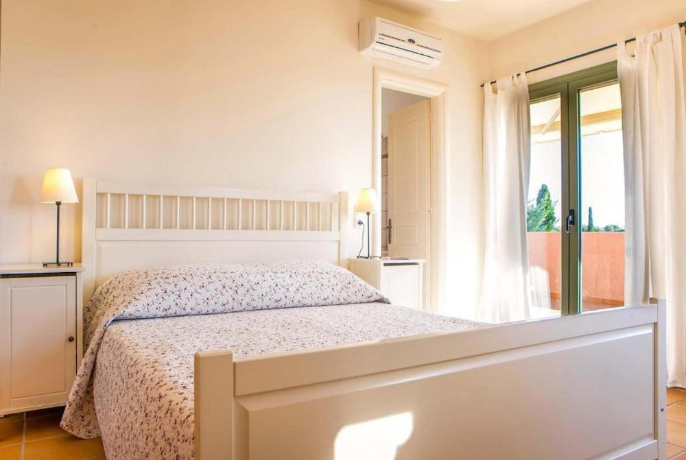 Villa Ionian Rose in Afrato