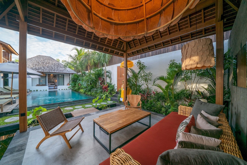 Villa Nusantara 5 by Alfred in Bali - Promo Luxury 4BD Pool Villa Pererenan Beach Caggu