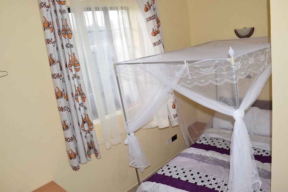 Reconfort Villa Guest House view 3