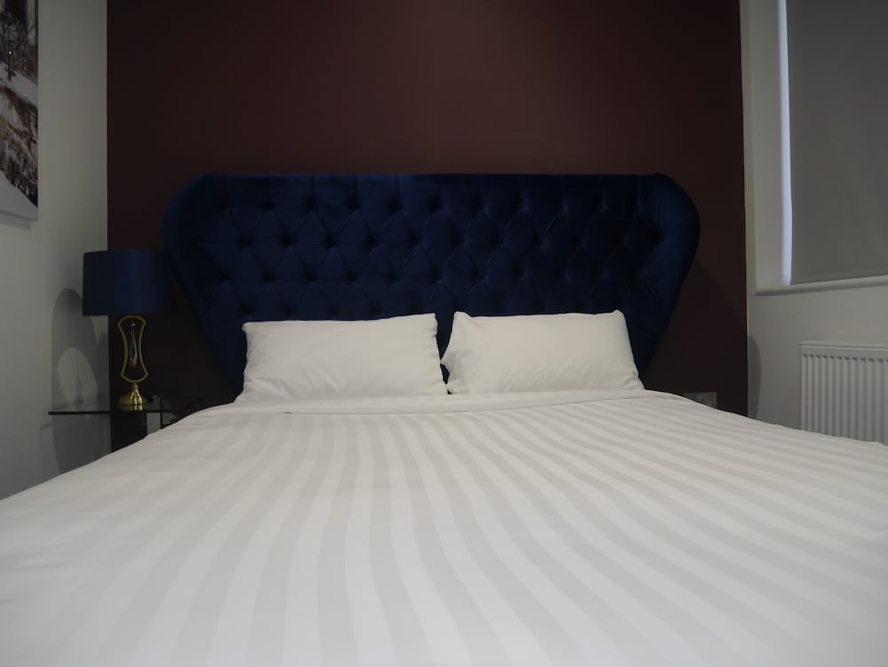 Milburn House  Luxury Apartments view 2