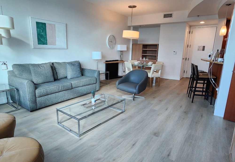 AKA Brickell City Views Free Parking by Palermo Home