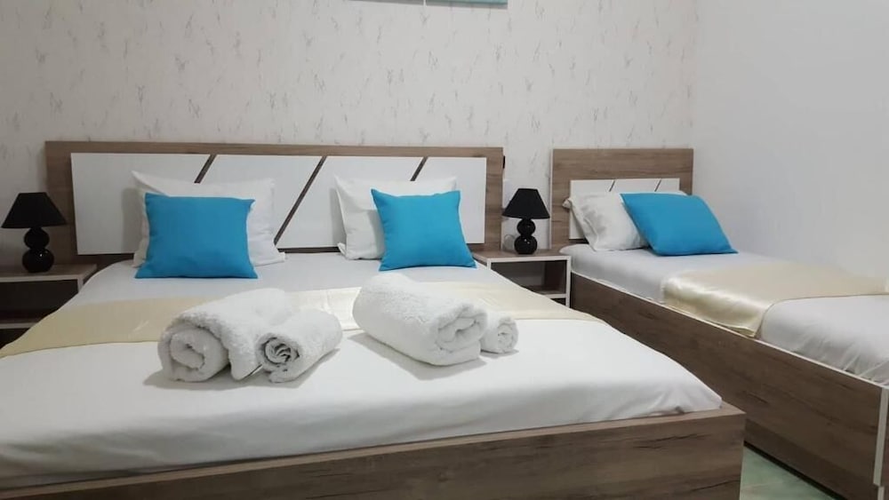 Apartments Cota
