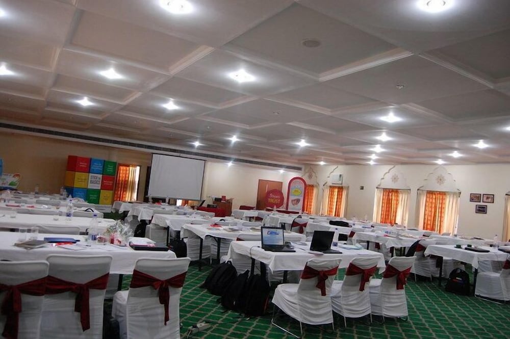 meeting & event spaces