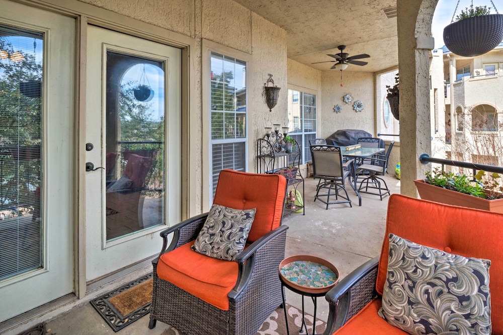 Lakefront Lago Vista Condo w/ Resort Amenities! - Property Image 6