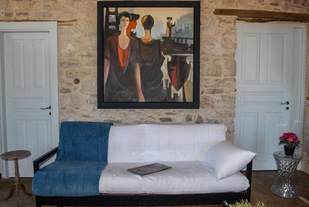 Antique Luxury Suite 75sq.m. view 3