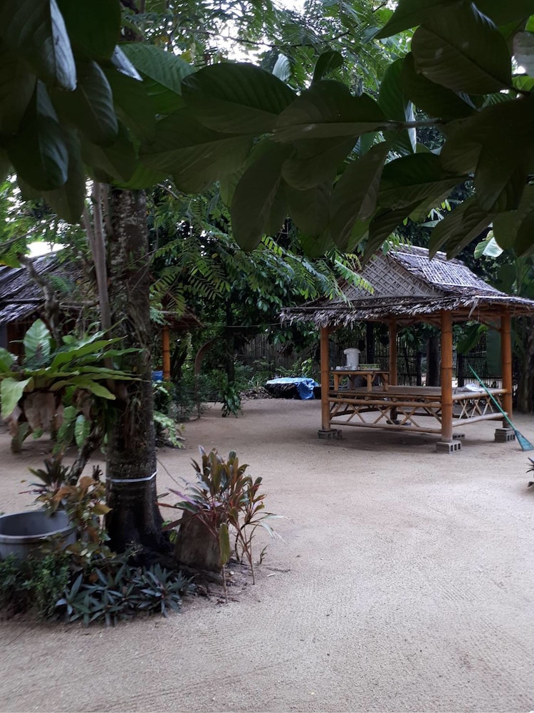 Khanum Songpeenong