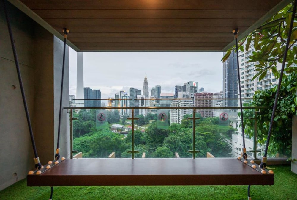 Ceylonz Suites KLCC By Twin Tower View