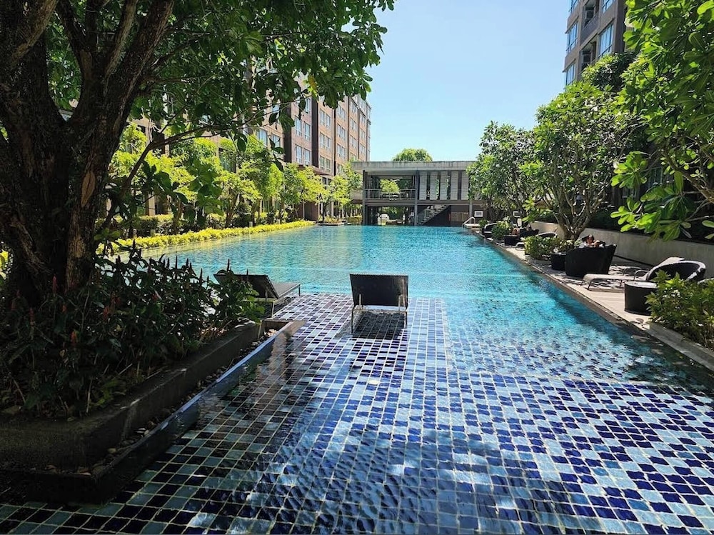 Valley Mountain View&city Proximity Golden Eight Apartment
