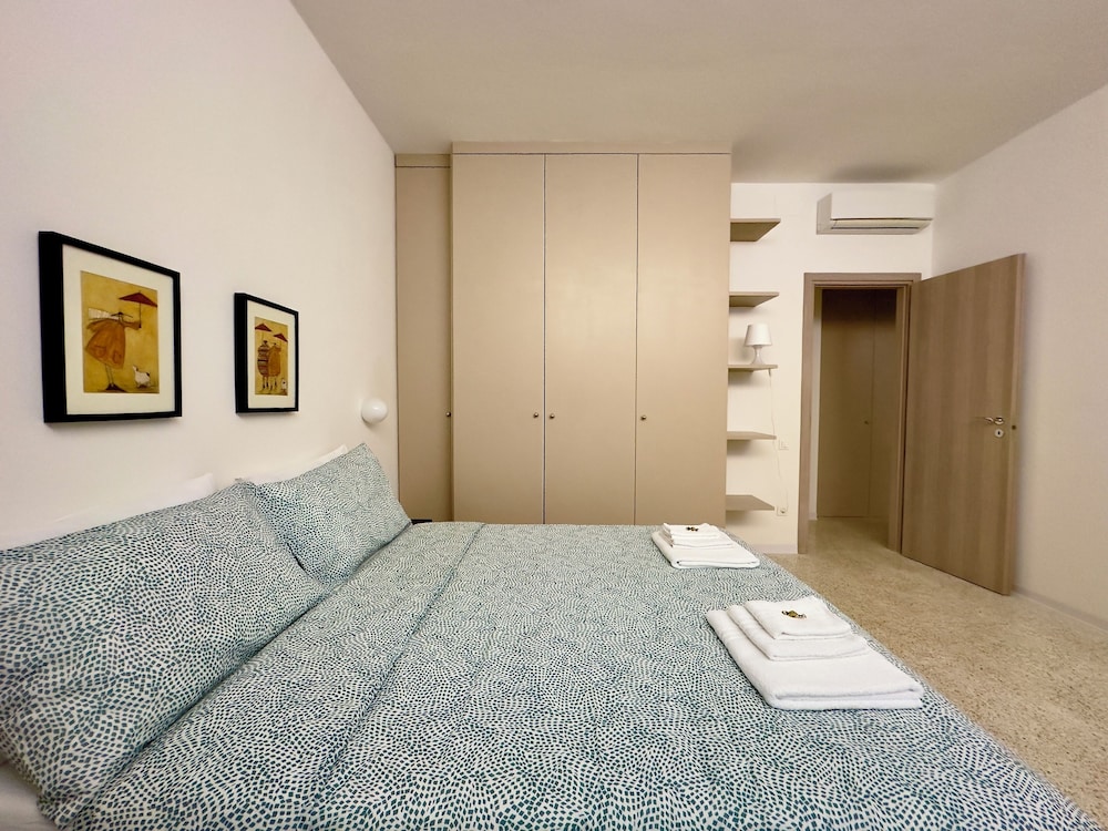 Navigli Apartments