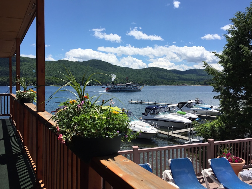 Lake Crest Inn