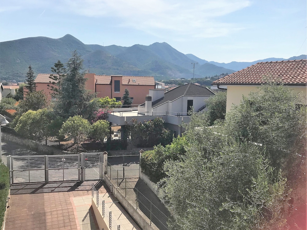 House Montecarlo view 3