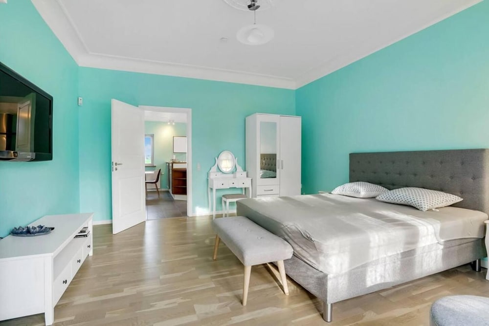 Captivating 4-bed Villa in Idestrup