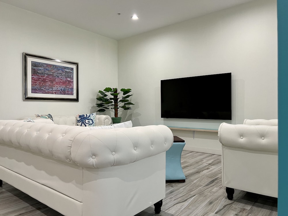 The Cove - Condo Hotel - Perfect Location