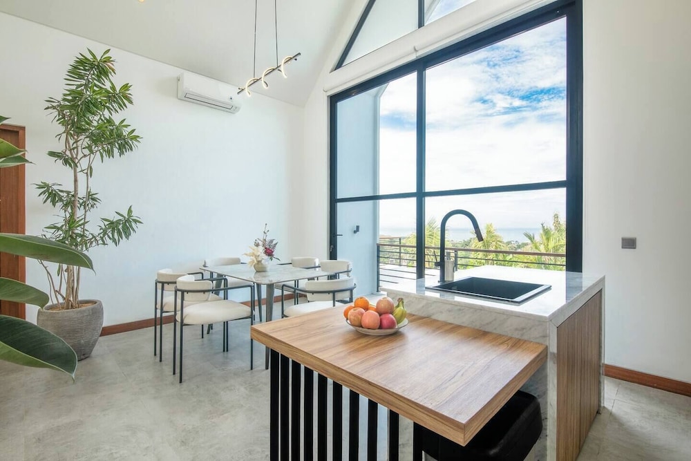 Elegant Villa Sinara 2BR With Sea View