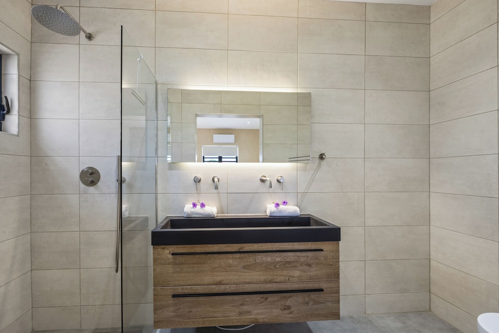 Villa Solana with private pool, Mambo Beach