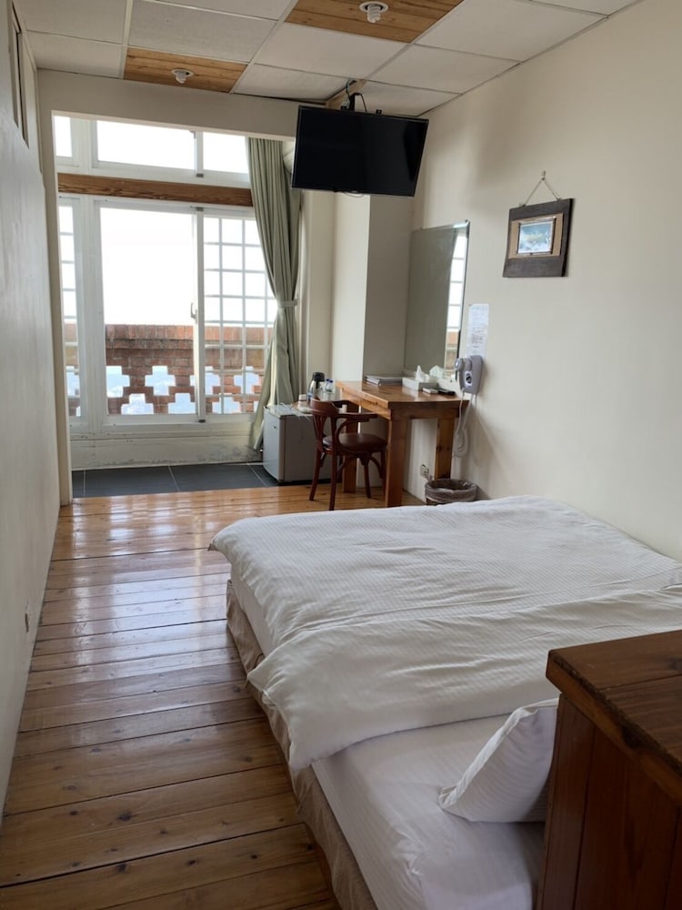 Lu Din Manor view 4