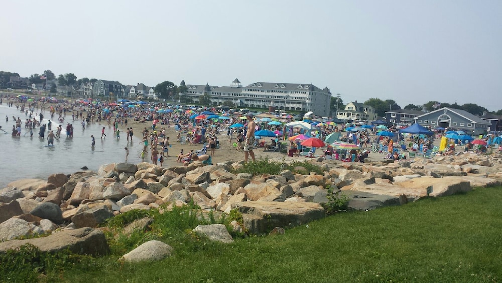 The Inn Between the Beaches