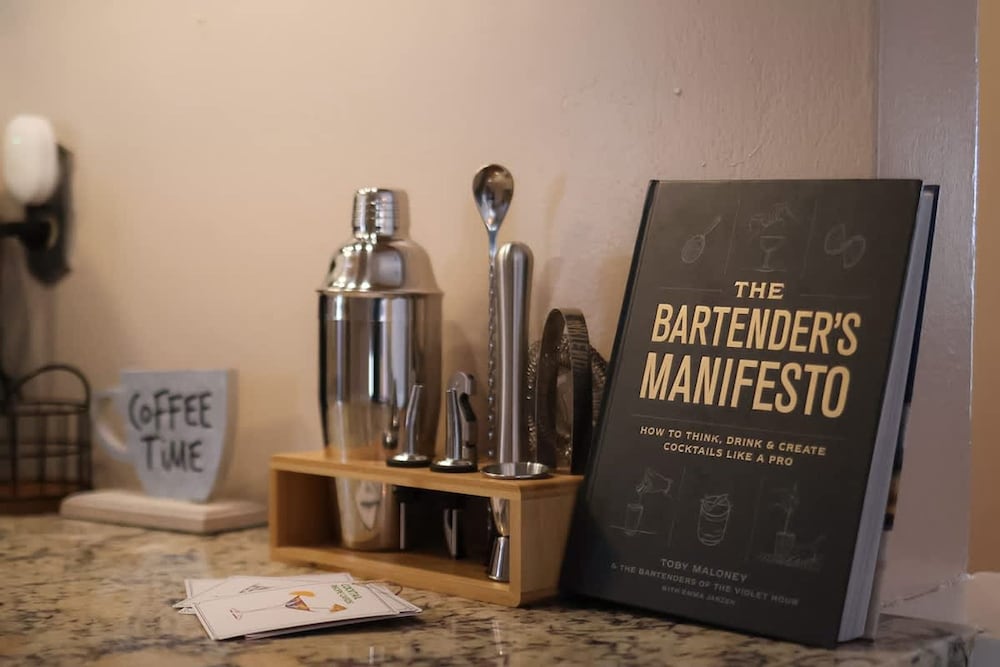 Four Bed Home With Pool Game Room Bar Near Beach