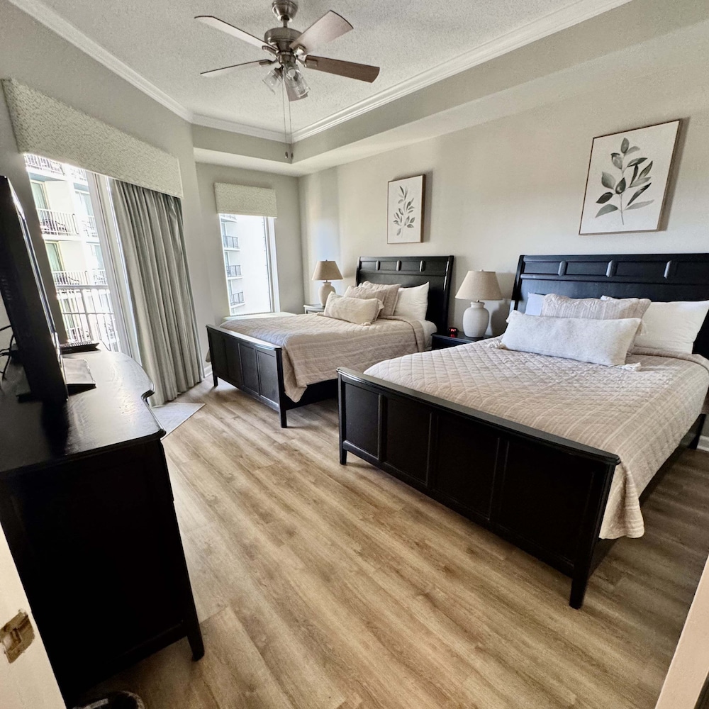 Oceanview Condo With Amenities, 703 Royale Palms 2 Bedroom Condo