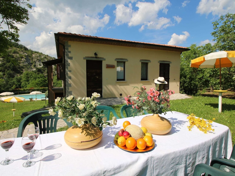 Property With Swimming Pool, Spacious Garden, Private Terrace and Views