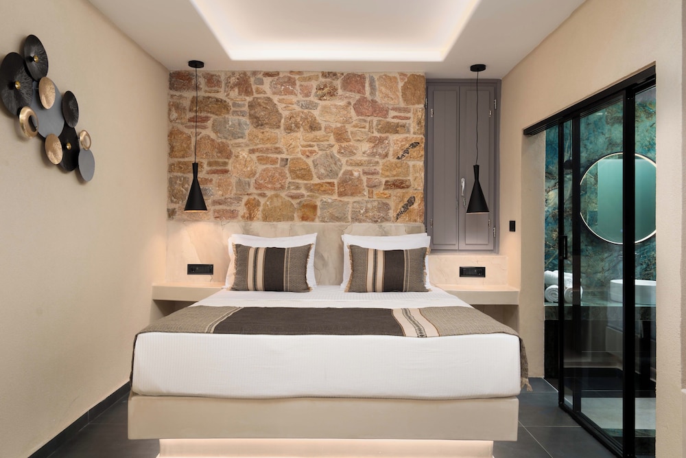 Illusion Suites