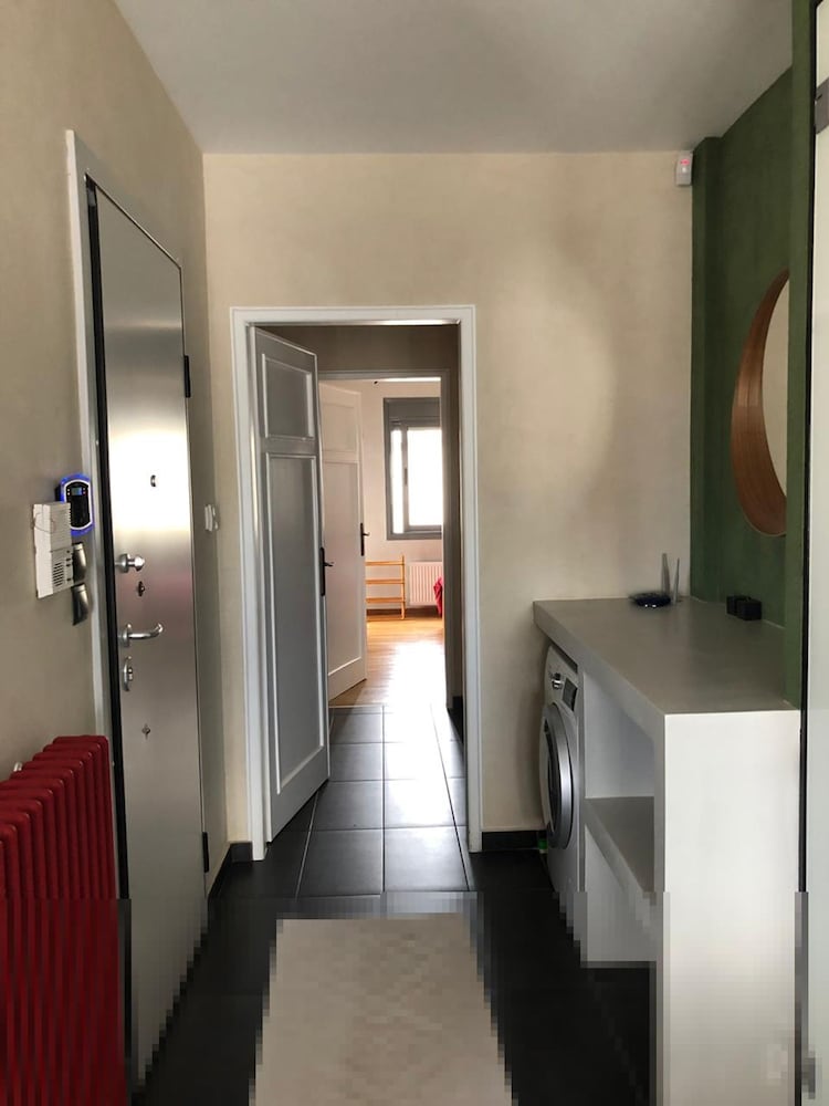 Luxurious Apartment With big Balcony Best Location