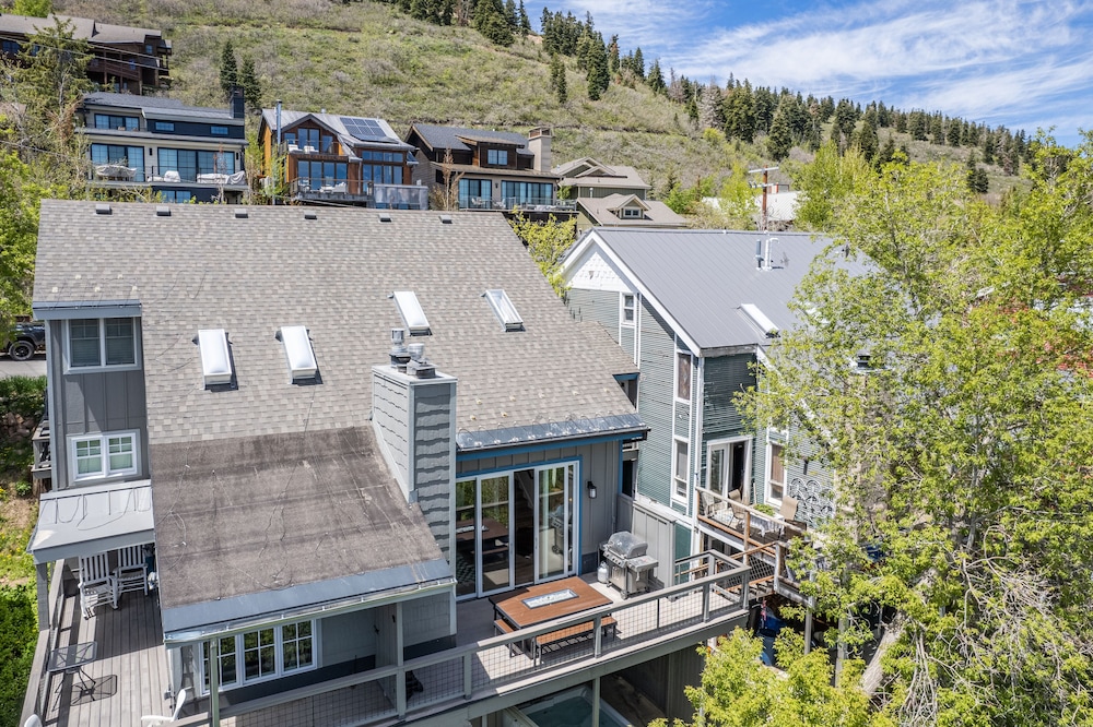 Norfolk by Luxury Mountain Destinations view 3
