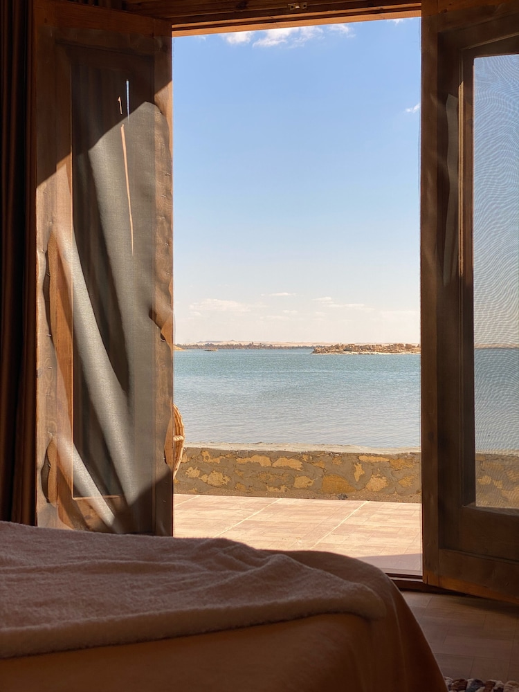 Taghaghien Island Resort view 3